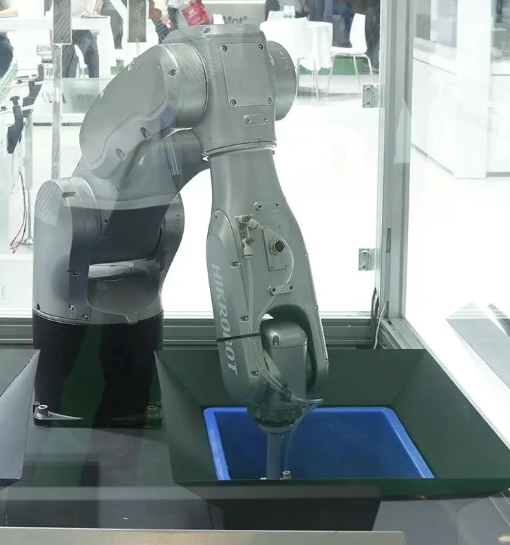 ?？礡P機器人.png